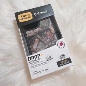 Otterbox Defender Series iPhone 12/12 Pro Case